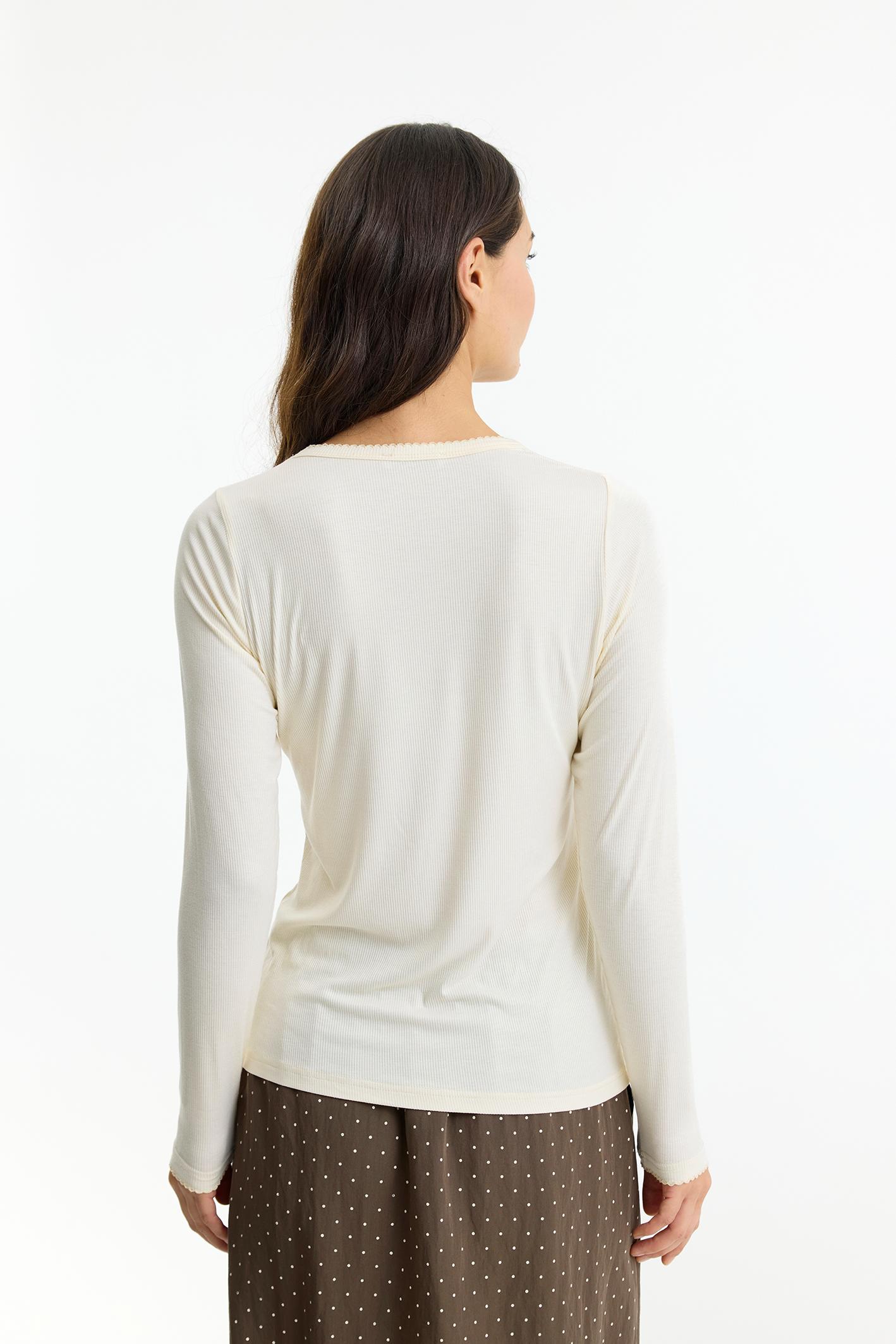 Yvonne long-sleeved T-shirt