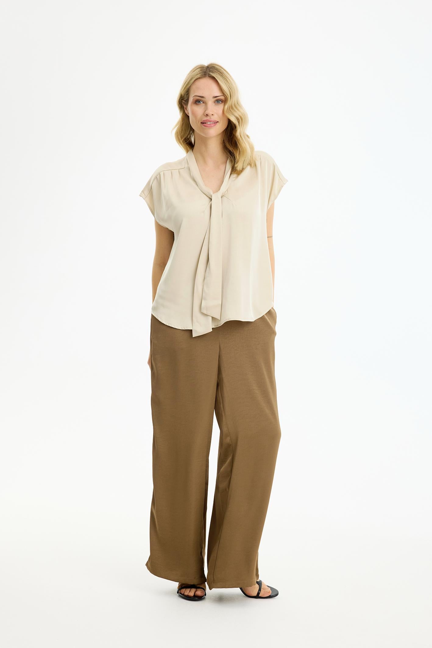 Faye blouse