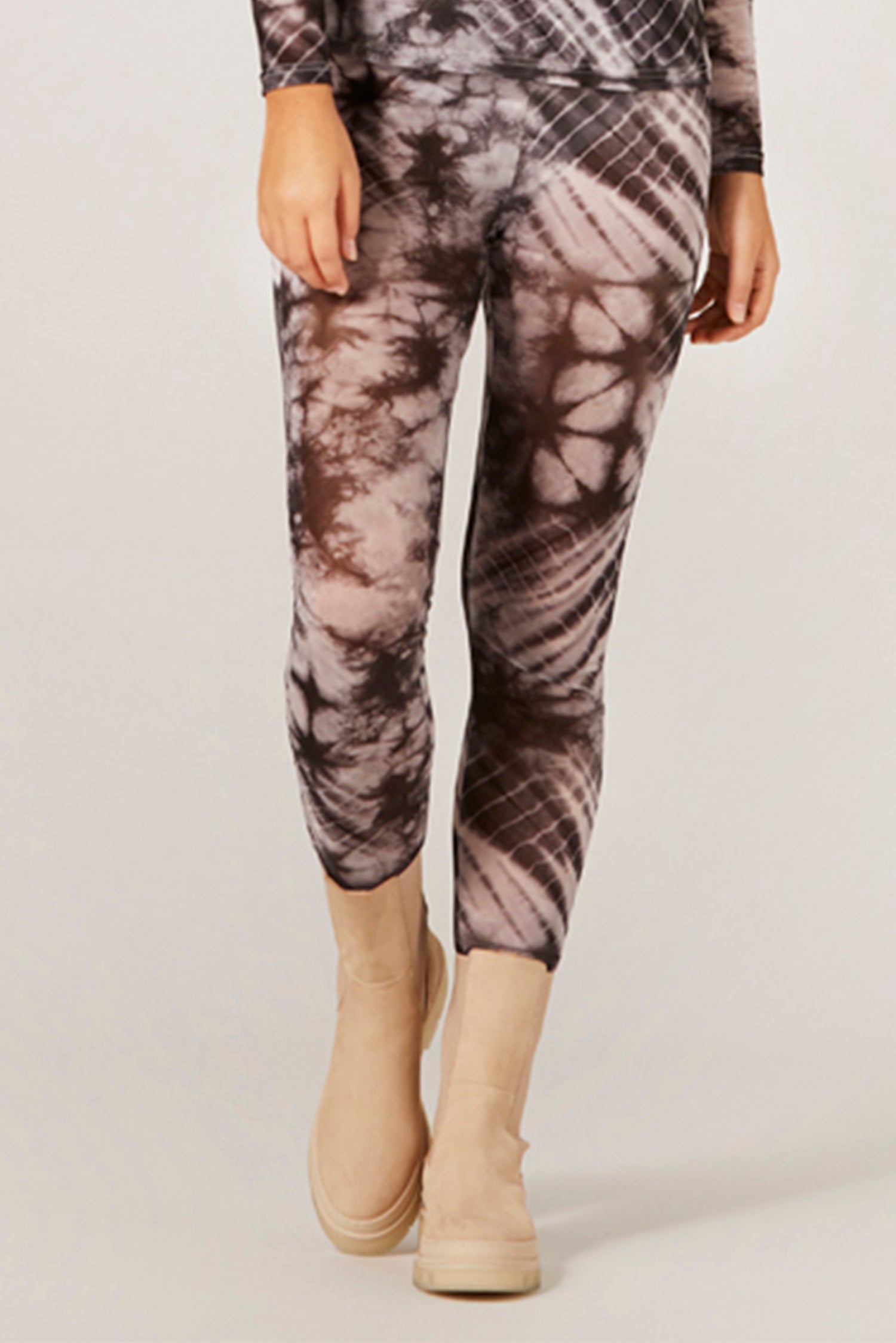 Mesh leggings