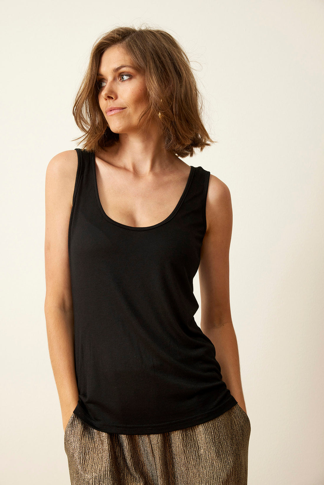 Drop tank top