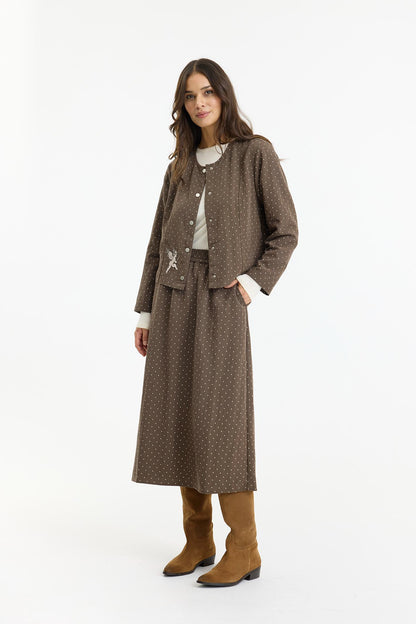 Donna Jakke med broderi