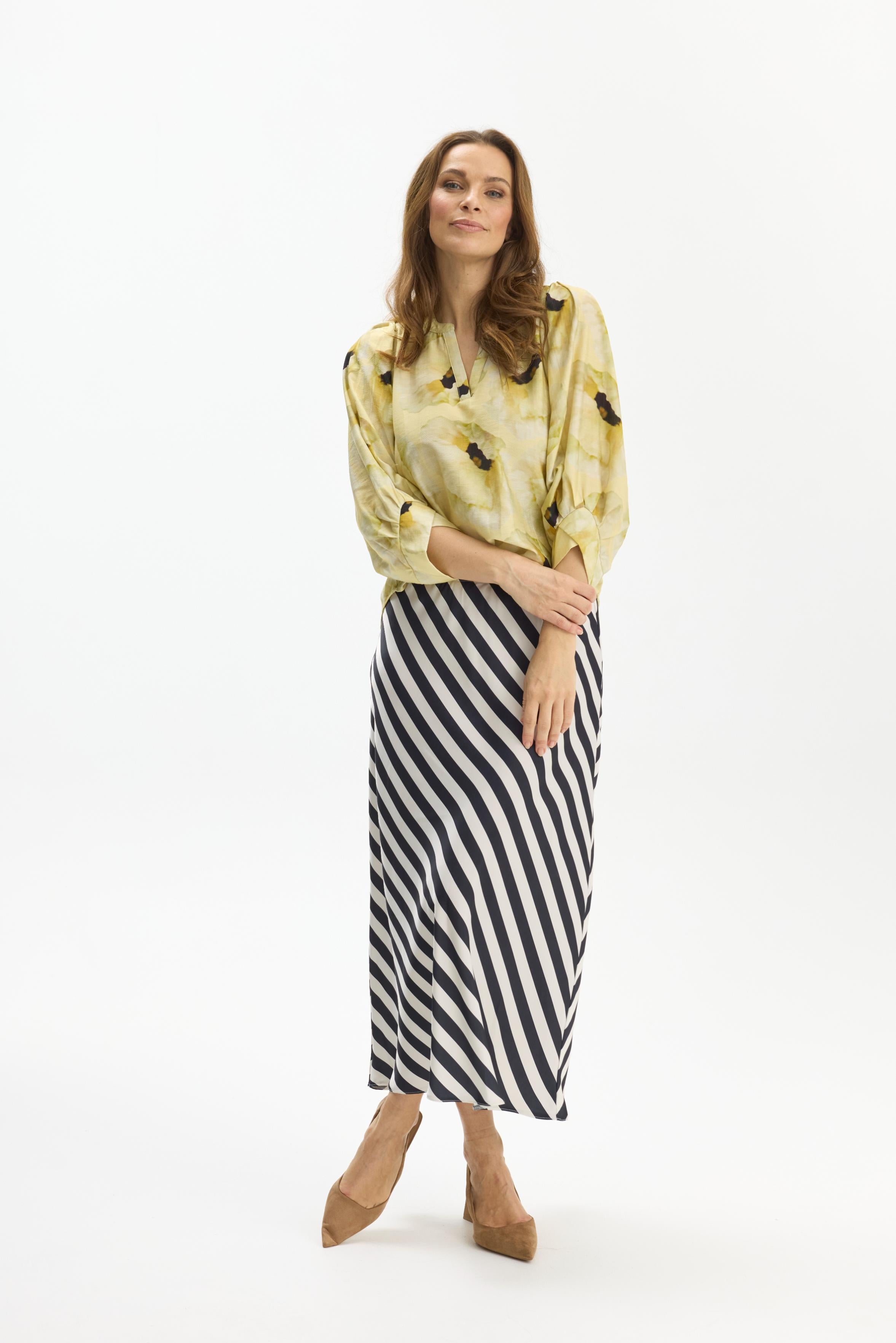 Enola 3/4 blouse