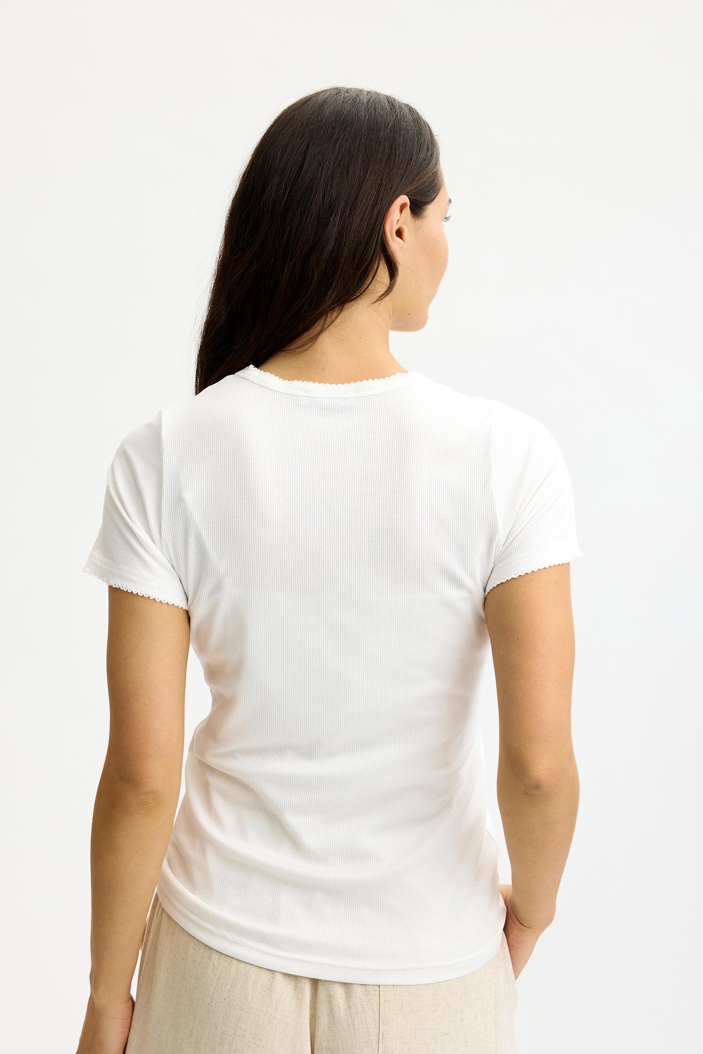 Yvonne t-shirt