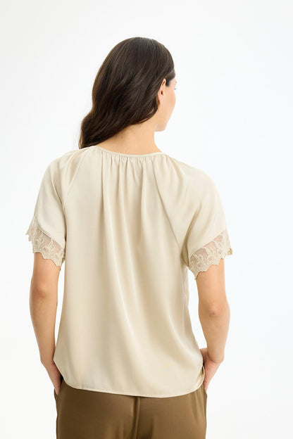 Faye blouse