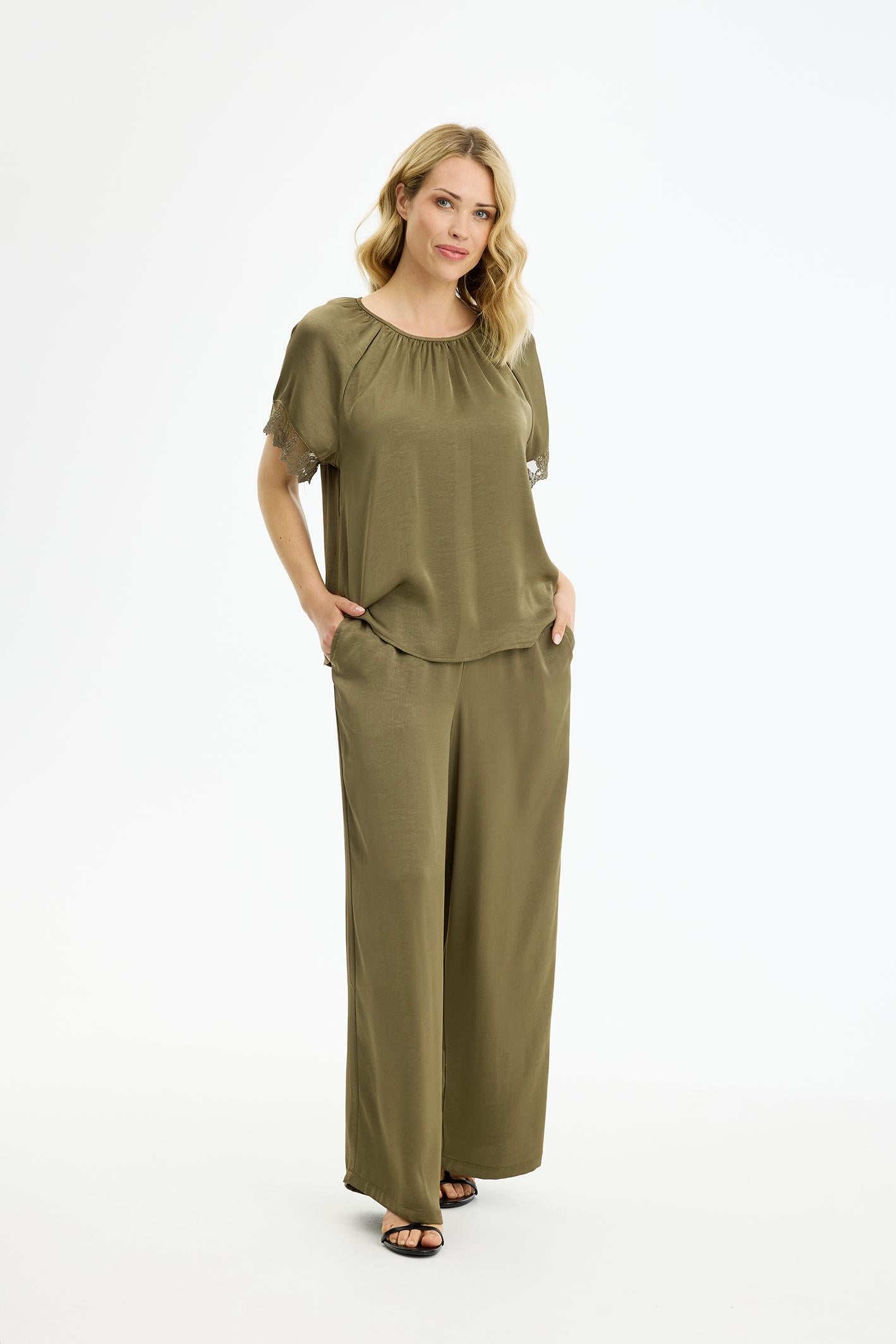 Faye blouse