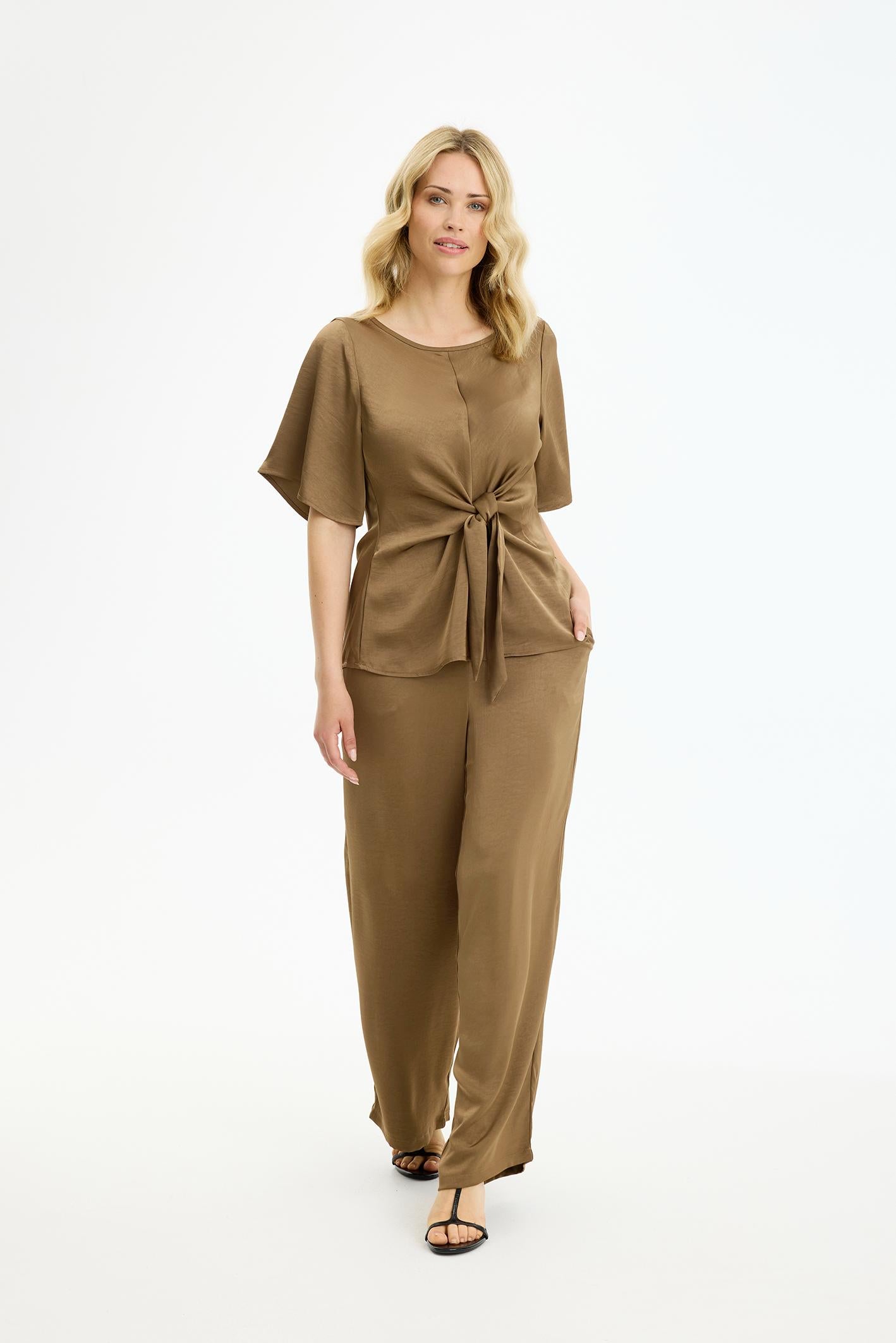 Faye blouse
