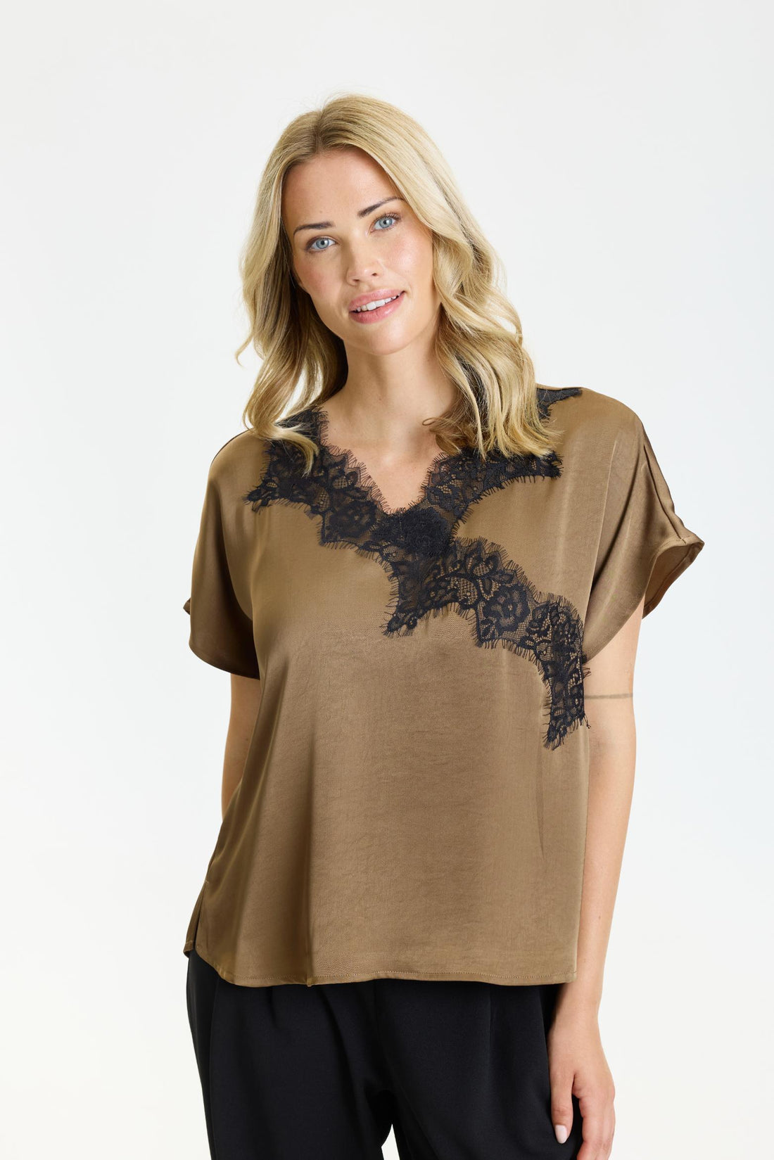 Faye blouse