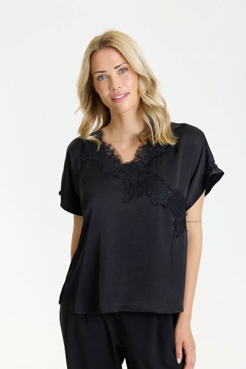 Faye blouse