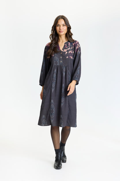 Poet dress