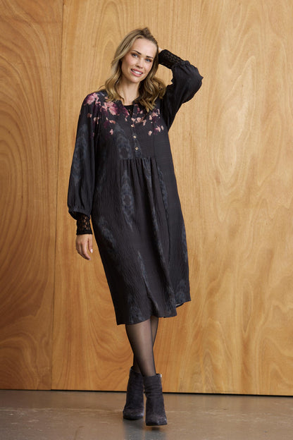 Poet dress
