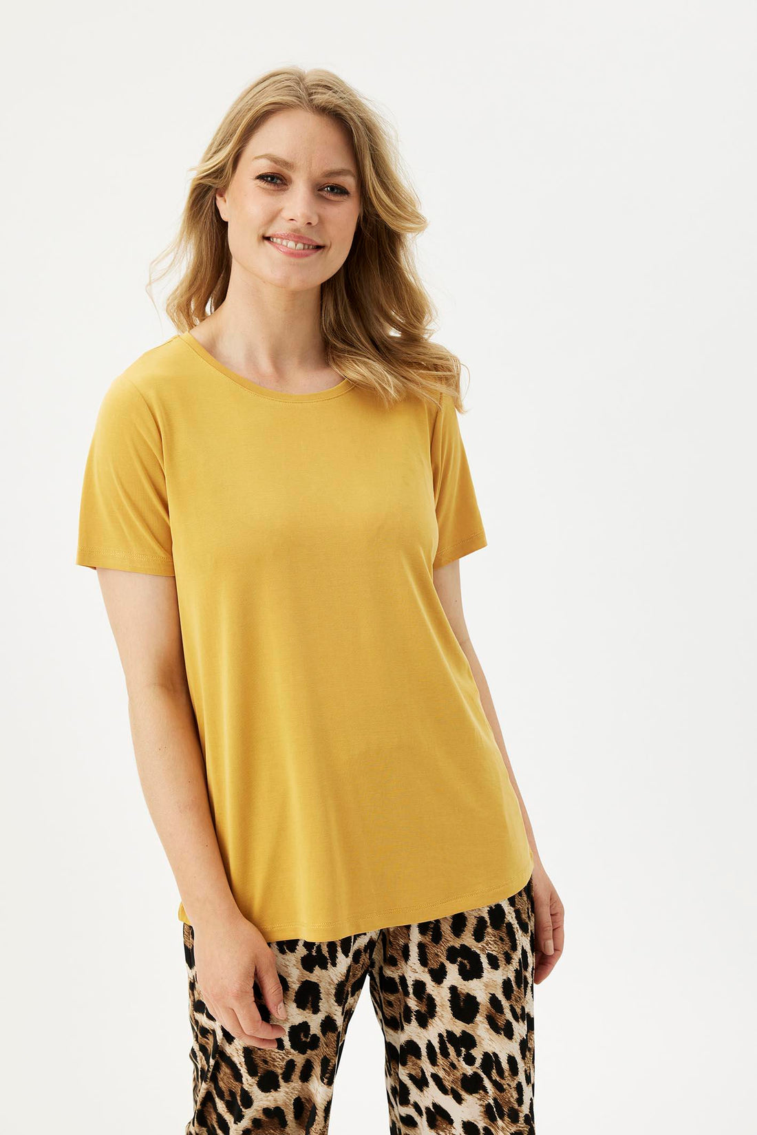 Nina round neck t-shirt